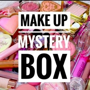 💝 New DIOR Makeup Mystery Box Womens Cosmetics Lot Bag Lipstick Blush Perfume